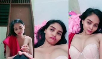 DMX Kucing Mahasiswi Buka-bukaan di Kost ID 40630845 Mango